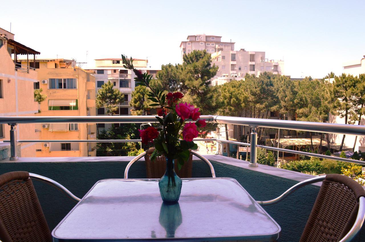 Hotel Riviera Durres Exterior photo
