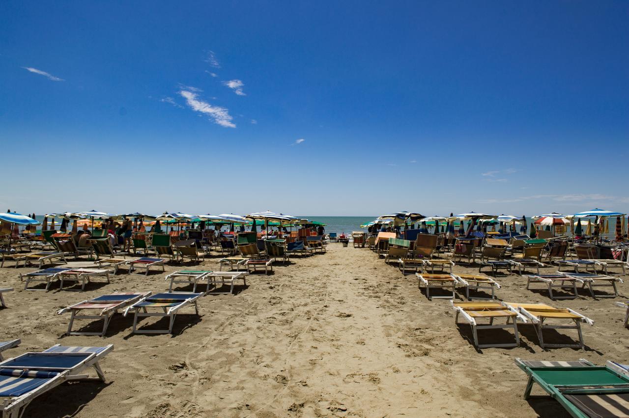 Hotel Riviera Durres Exterior photo